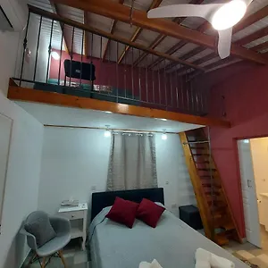 Magdalene's House אורחן
