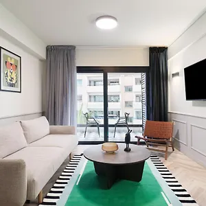 Liv The Adults Only Apartment