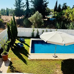 The Blue House וילה