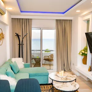Lazuli Sea View Beachfront Ap 21 דירה
