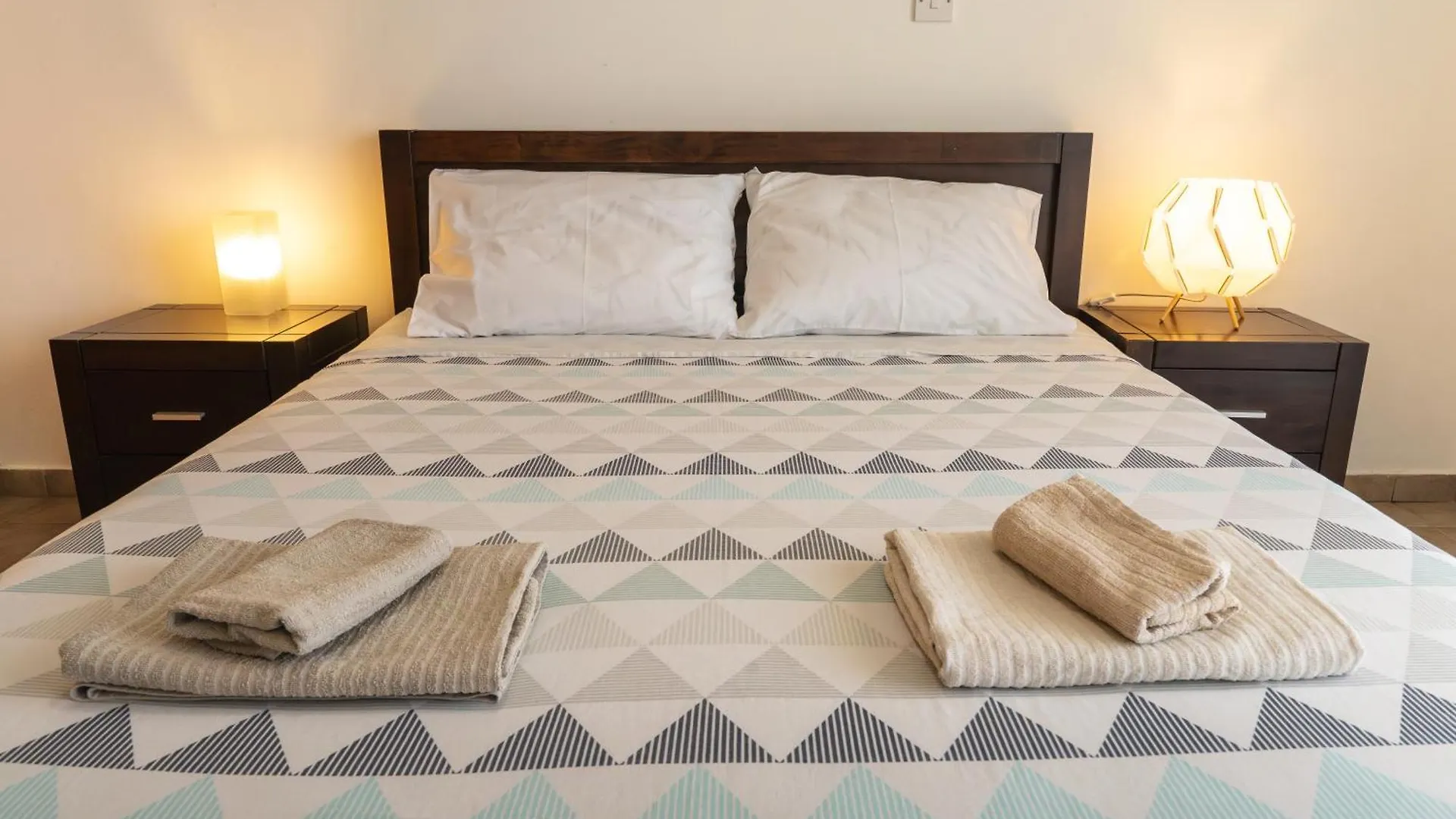 Captain'S Flat Apartment Larnaca